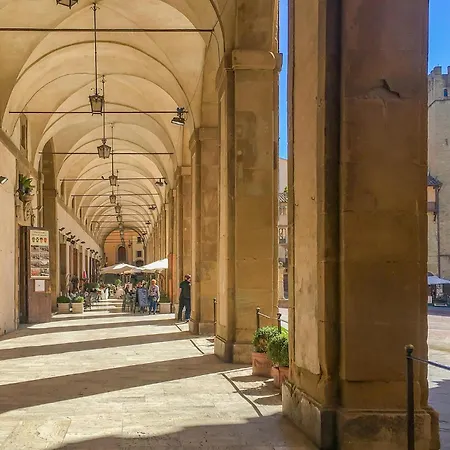 3 Bedroom Gorgeous In Castiglion Fiorentino