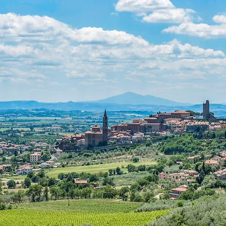 3 Bedroom Gorgeous In Castiglion Fiorentino